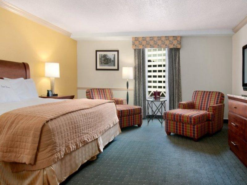 Doubletree By Hilton New Orleans Hotell Rom bilde